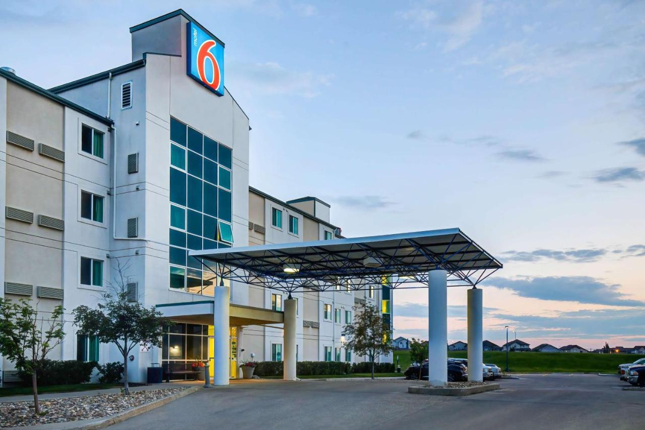 Motel 6-Grande Prairie, Ab ภายนอก รูปภาพ