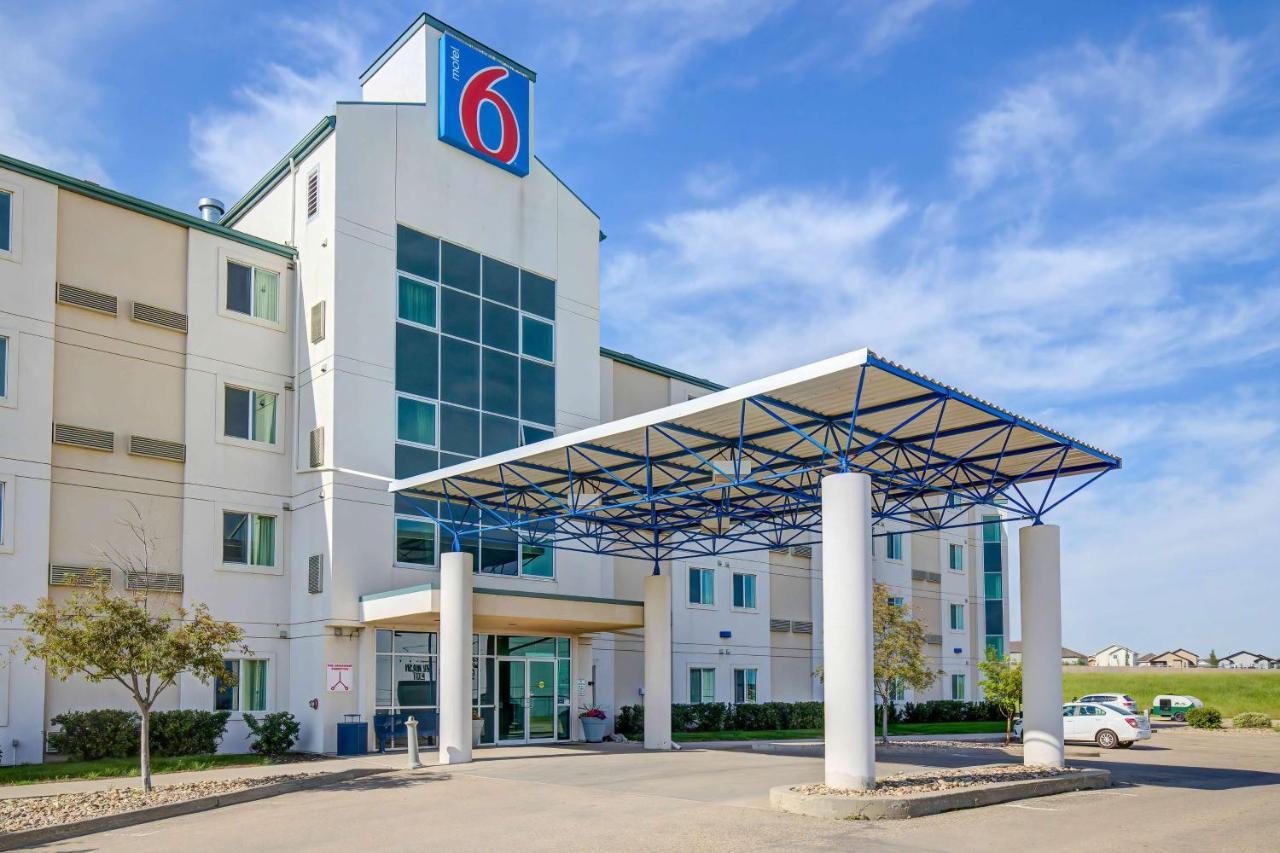 Motel 6-Grande Prairie, Ab ภายนอก รูปภาพ